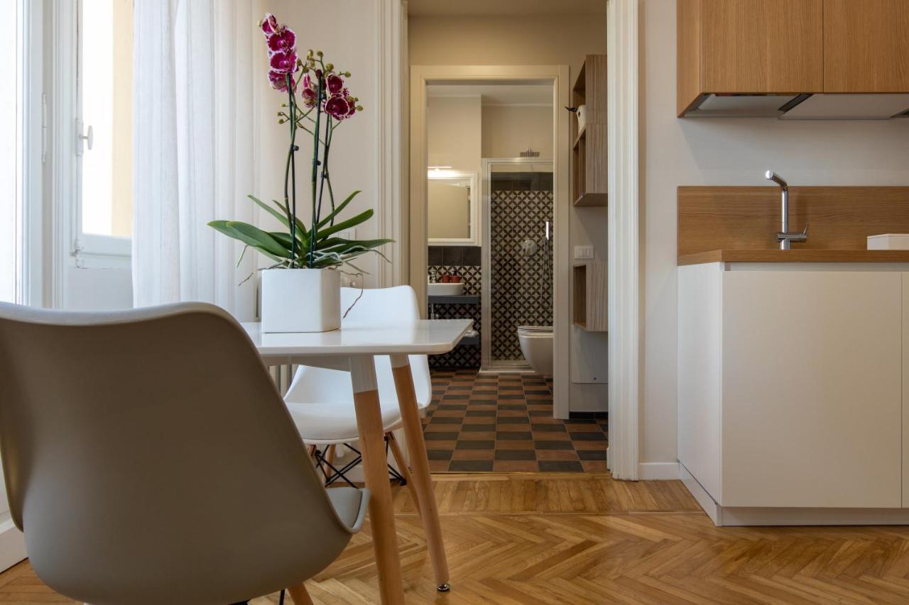 Aqualago Casa Vacanze - Apartament B Verbania Buitenkant foto